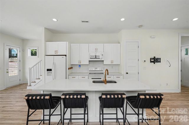 1521 Walton Road, Charlotte, NC 28208