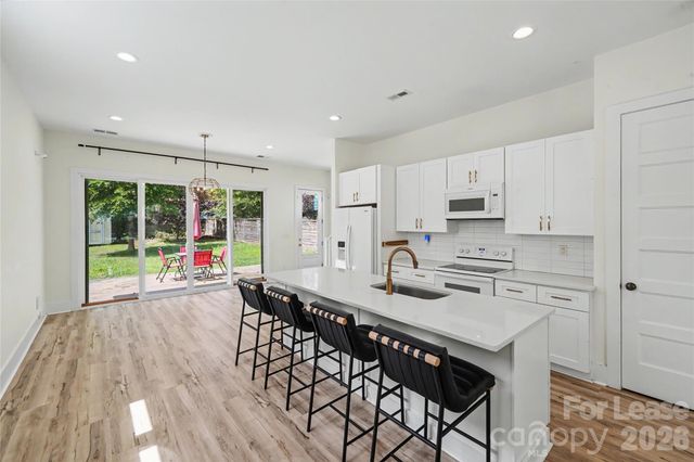 1521 Walton Road, Charlotte, NC 28208