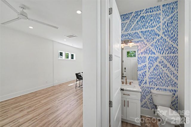 1521 Walton Road, Charlotte, NC 28208