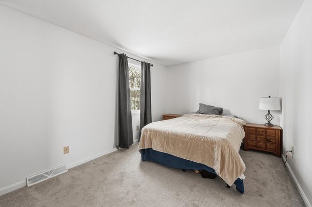 46 Andover Down, Nashua, NH 03063