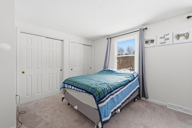 46 Andover Down, Nashua, NH 03063