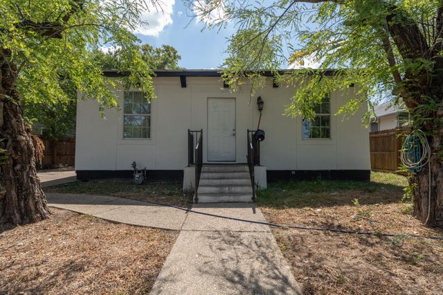 6707 Santos ST, Austin, TX 78741