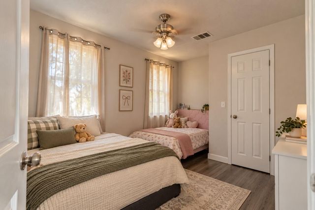 6707 Santos ST, Austin, TX 78741