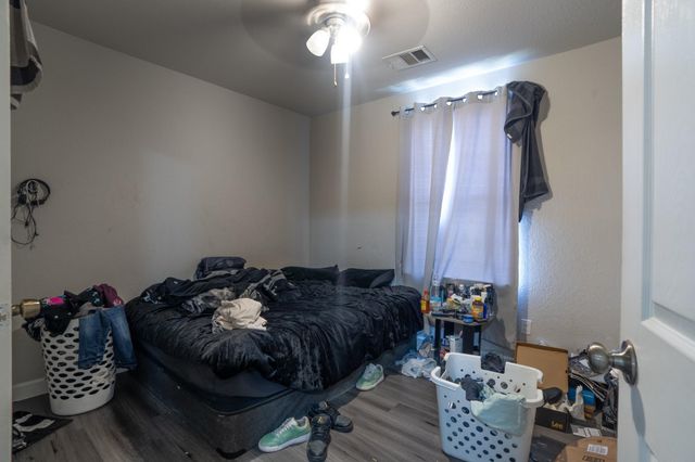6707 Santos ST, Austin, TX 78741