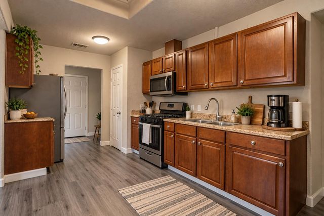 6707 Santos ST, Austin, TX 78741