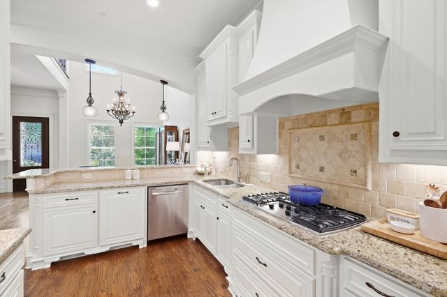 1721 Fountain Pass Drive, Colleyville, TX 76034