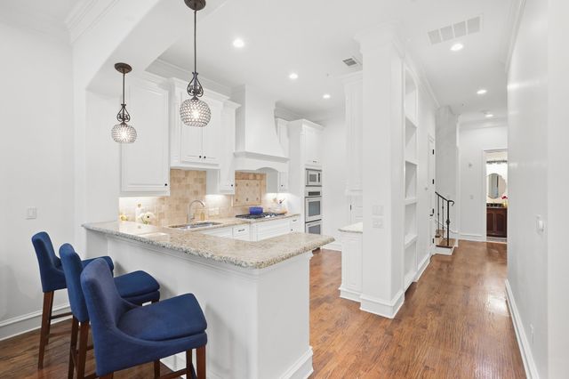 1721 Fountain Pass Drive, Colleyville, TX 76034