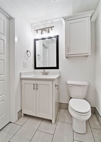 508 W Persimmon Street, Rogers, AR 72756