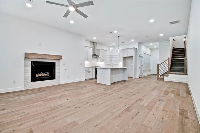 508 W Persimmon Street, Rogers, AR 72756