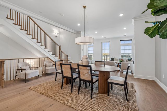 368 Broad Street, Charleston, SC 29401