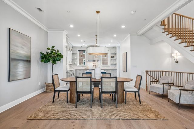 368 Broad Street, Charleston, SC 29401