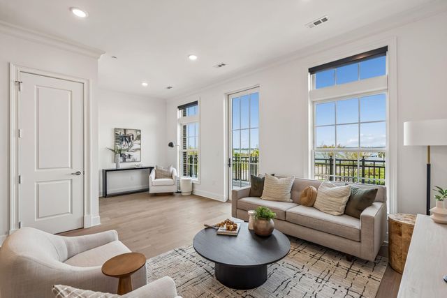 368 Broad Street, Charleston, SC 29401