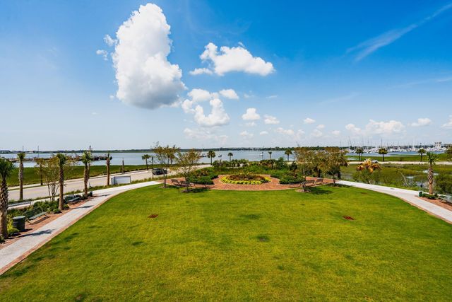 368 Broad Street, Charleston, SC 29401