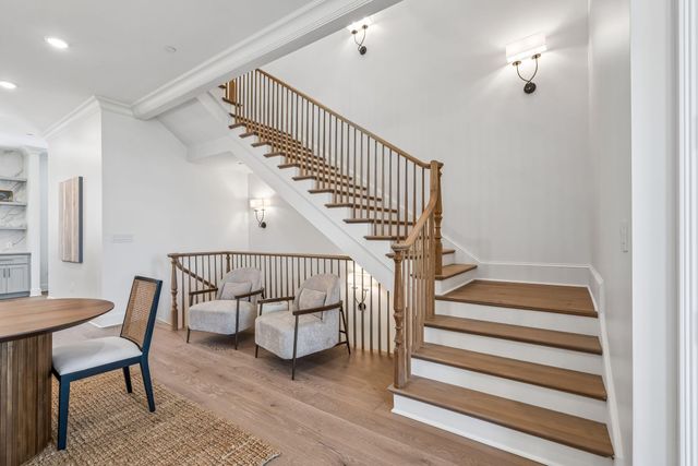 368 Broad Street, Charleston, SC 29401