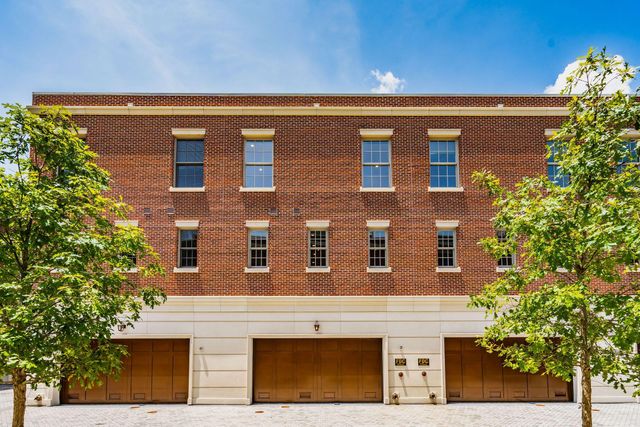 368 Broad Street, Charleston, SC 29401