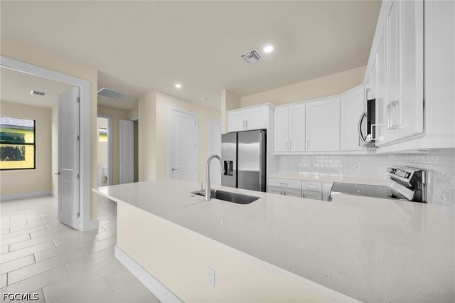 2102 Andalusia BLVD, Cape Coral, FL 33909