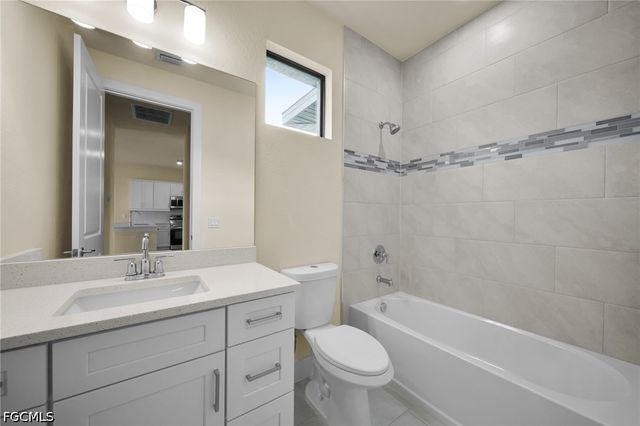 2102 Andalusia BLVD, Cape Coral, FL 33909