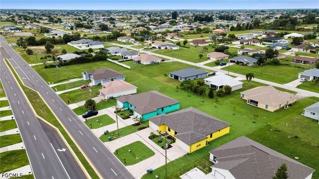 2102 Andalusia BLVD, Cape Coral, FL 33909