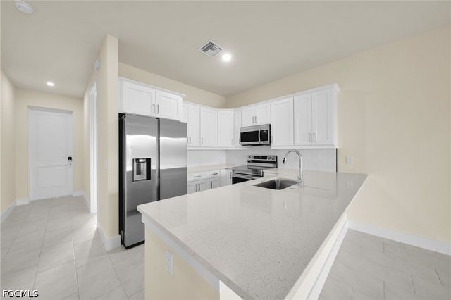 2102 Andalusia BLVD, Cape Coral, FL 33909