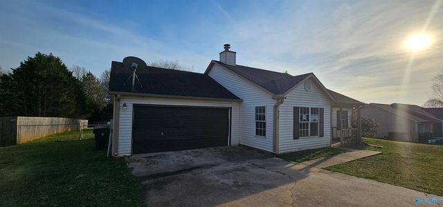 534 Henry Taylor Road, New Market, AL 35761