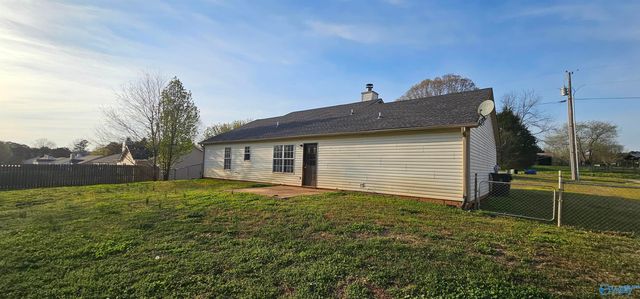 534 Henry Taylor Road, New Market, AL 35761