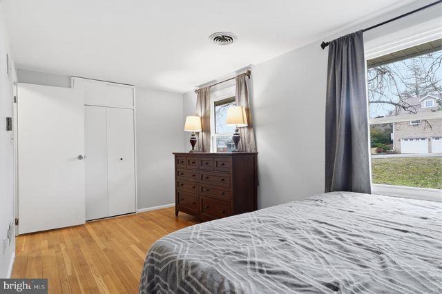 727 HIGHLAND AVE, Kutztown, PA 19530