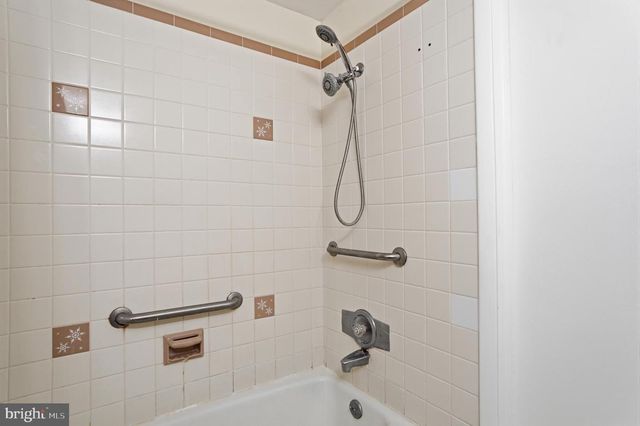 727 HIGHLAND AVE, Kutztown, PA 19530