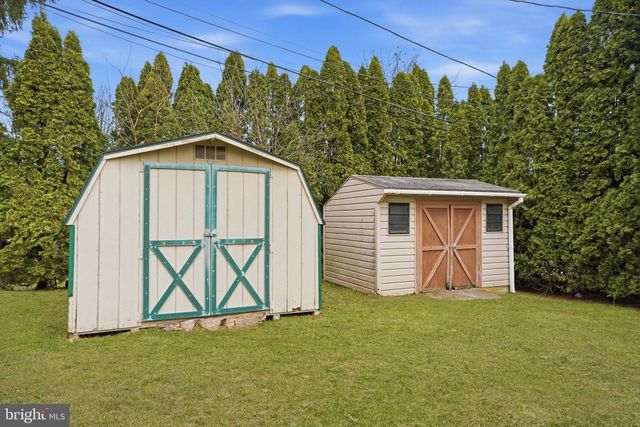 727 HIGHLAND AVE, Kutztown, PA 19530