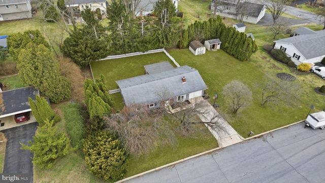 727 HIGHLAND AVE, Kutztown, PA 19530