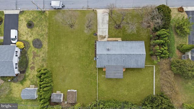 727 HIGHLAND AVE, Kutztown, PA 19530