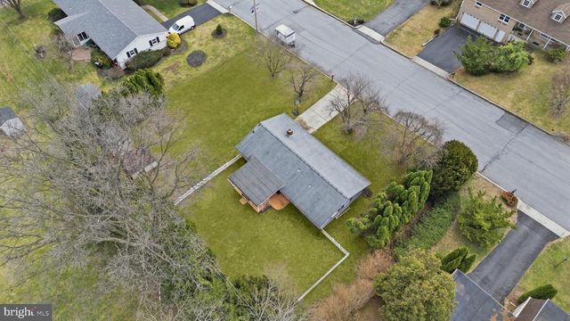 727 HIGHLAND AVE, Kutztown, PA 19530