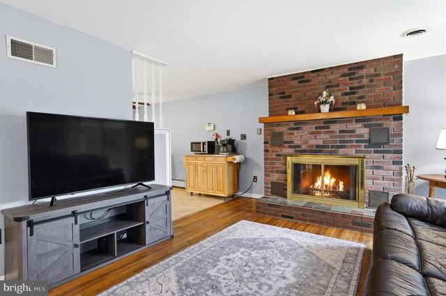 727 HIGHLAND AVE, Kutztown, PA 19530