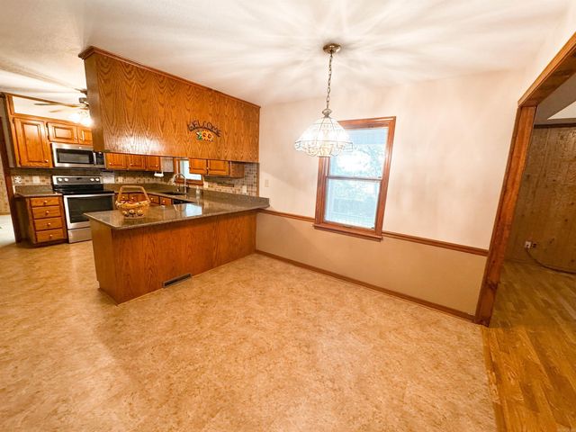 305 Live Oak, Searcy, AR 72143