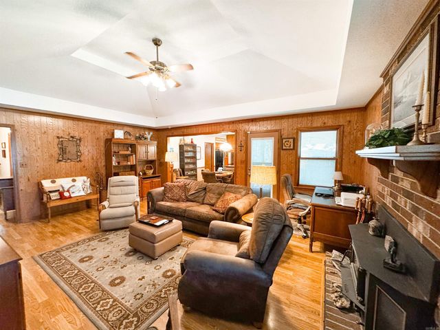 305 Live Oak, Searcy, AR 72143