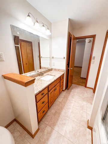 305 Live Oak, Searcy, AR 72143