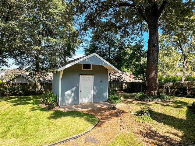 305 Live Oak, Searcy, AR 72143