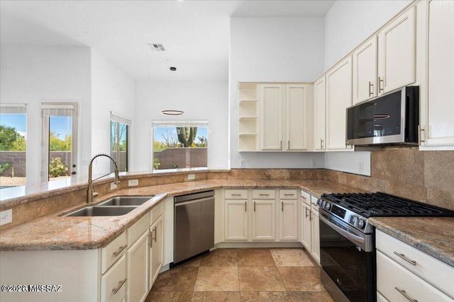 11318 E White Feather Lane, Scottsdale, AZ 85262