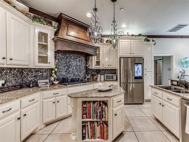 16200 Muirfield Place, Edmond, OK 73013