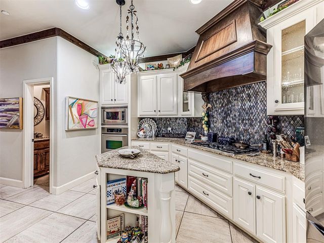 16200 Muirfield Place, Edmond, OK 73013