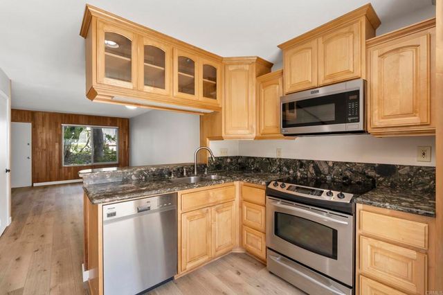 6680 Bell Bluff Avenue, San Diego, CA 92119