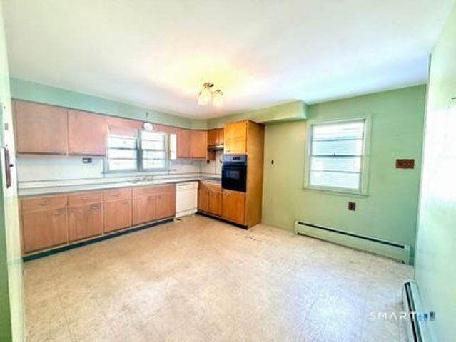 282 Horace Street, Bridgeport, CT 06610