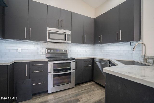 17207 W DURANGO Street, Goodyear, AZ 85338