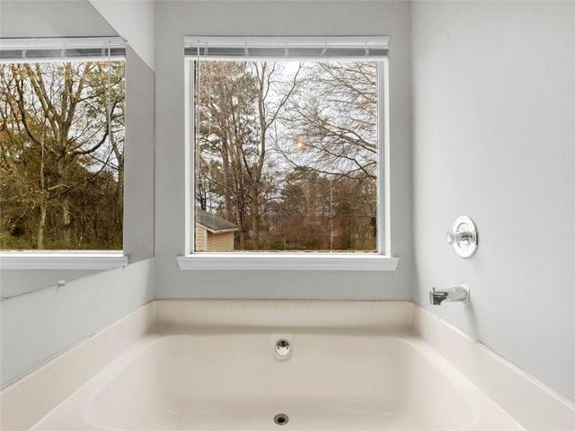 95 Rosewood Drive, Mcdonough, GA 30253