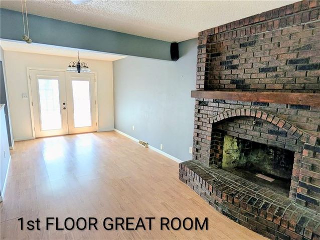 300 SW Palo Drive, Blue Springs, MO 64014