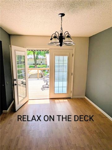 300 SW Palo Drive, Blue Springs, MO 64014
