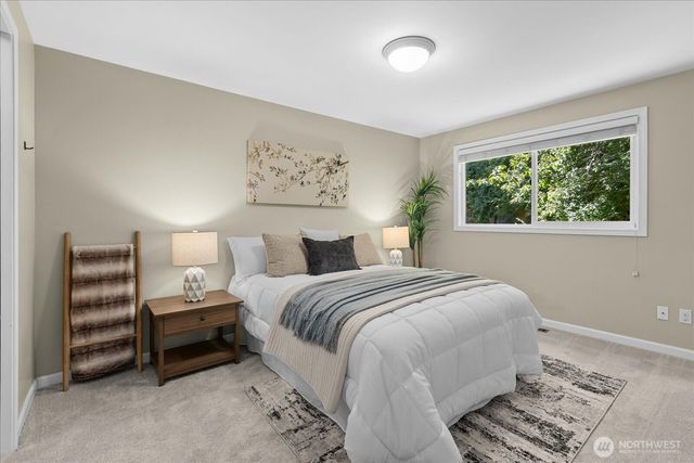 3205 NE 204th Street, Lake Forest Park, WA 98155