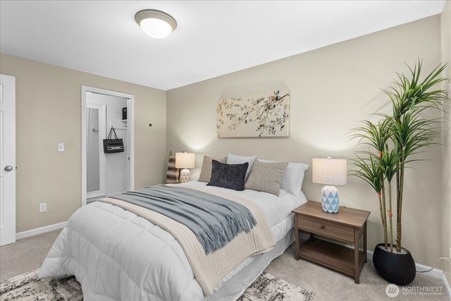 3205 NE 204th Street, Lake Forest Park, WA 98155