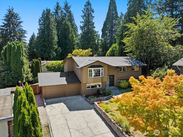 3205 NE 204th Street, Lake Forest Park, WA 98155