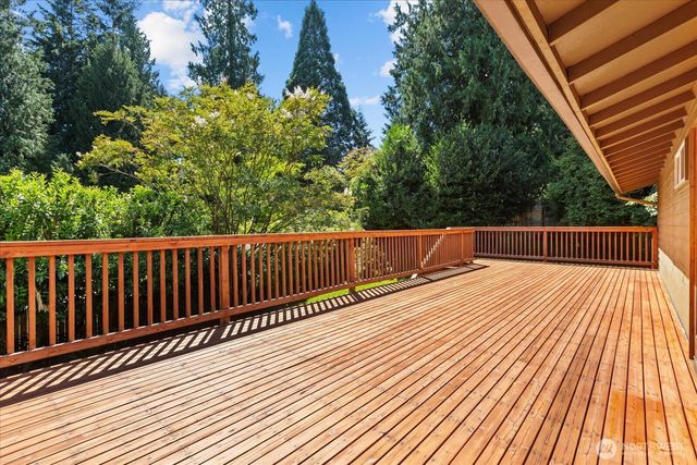 3205 NE 204th Street, Lake Forest Park, WA 98155