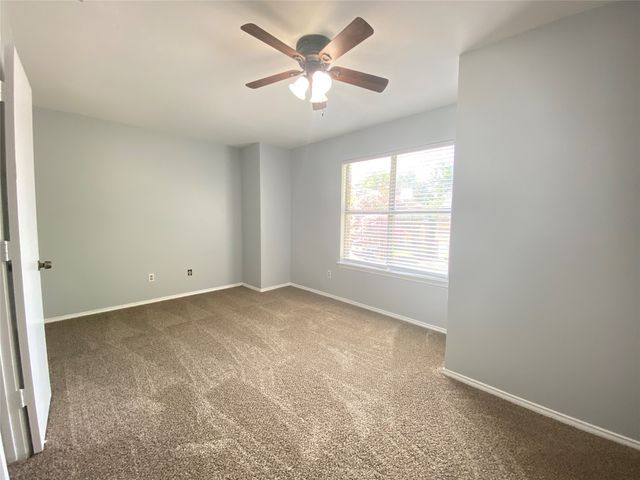 207 Country Bend Drive, Duncanville, TX 75137